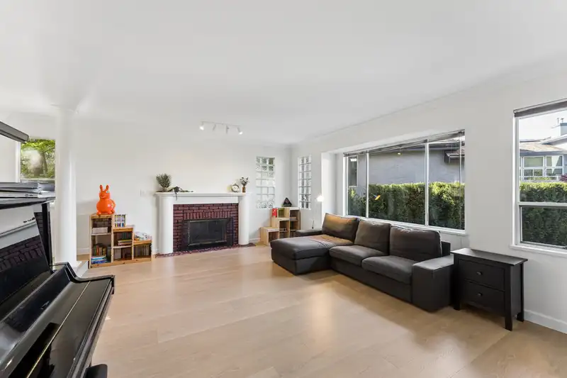 5399 WESTHAVEN WYND - photo 4 of 39