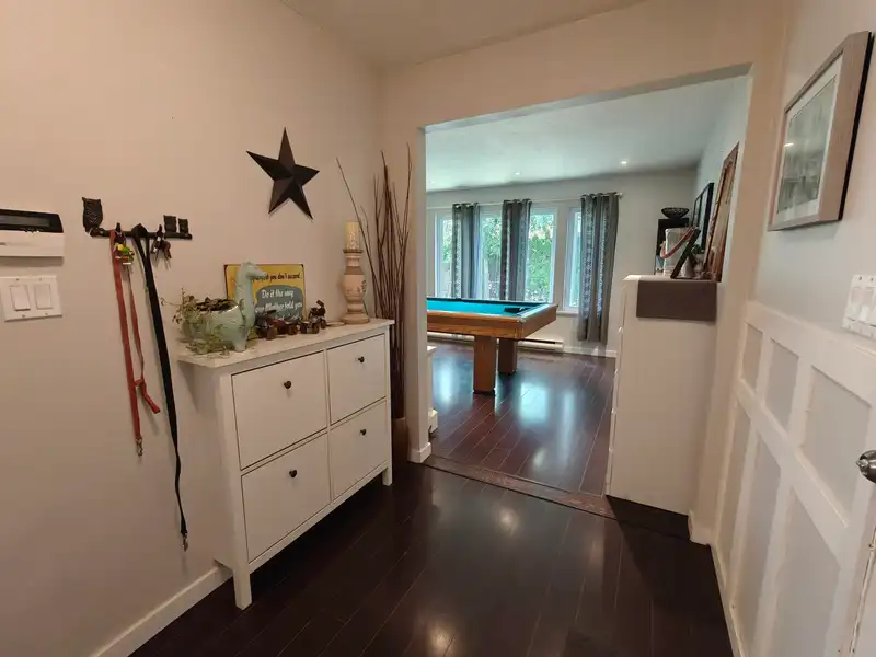 4846 200 STREET - photo 3 of 40
