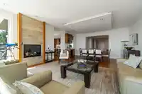 304 2535 GARDEN COURT - thumbnail 9
