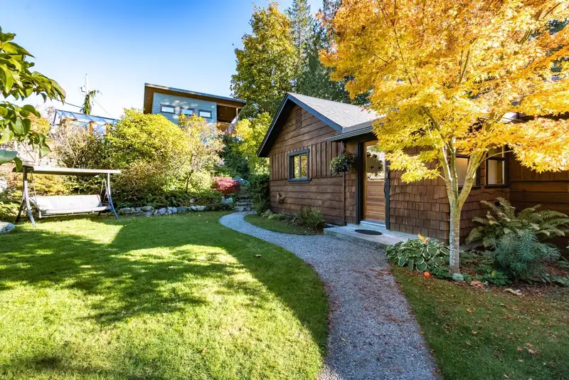 5201 HAVIES ROAD - photo 4 of 40