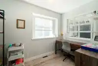 330 RICHMOND STREET - thumbnail 12