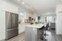22 9718 161A STREET - thumbnail 6