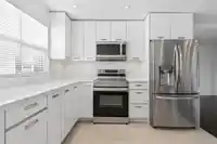 34 2450 HAWTHORNE AVENUE - thumbnail 12