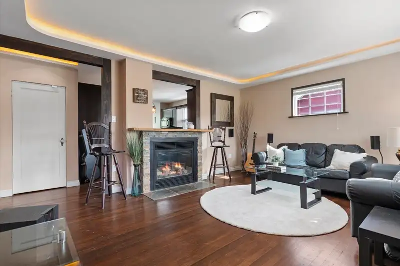 45407 WELLS ROAD - photo 4 of 32