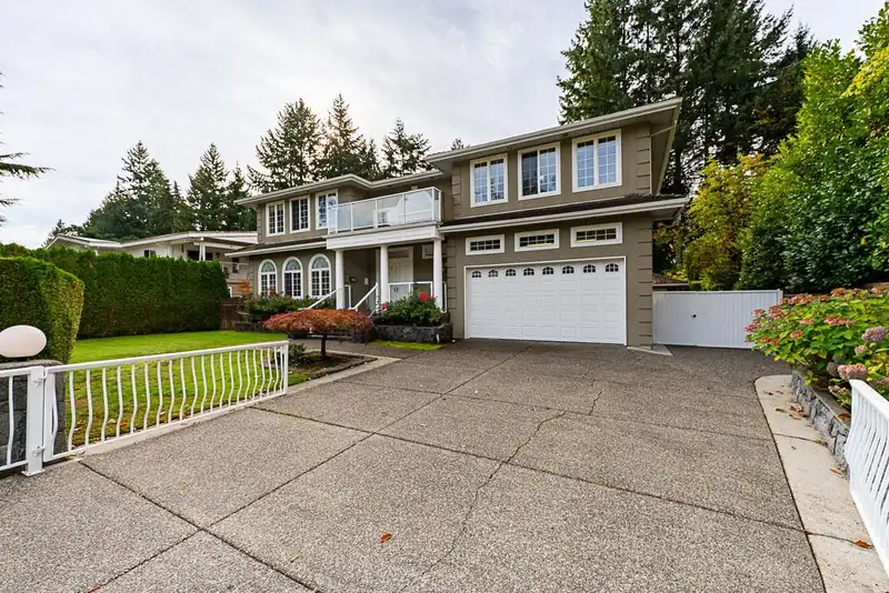 8108 WESTLAKE STREET - photo 2 of 40