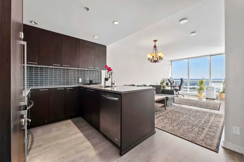 2506 2975 ATLANTIC AVENUE - photo 3 of 22
