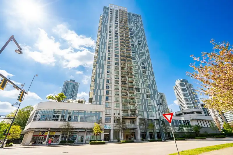 3105 13398 104 AVENUE - photo 1 of 26