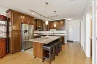 405 8067 207 STREET - thumbnail 2