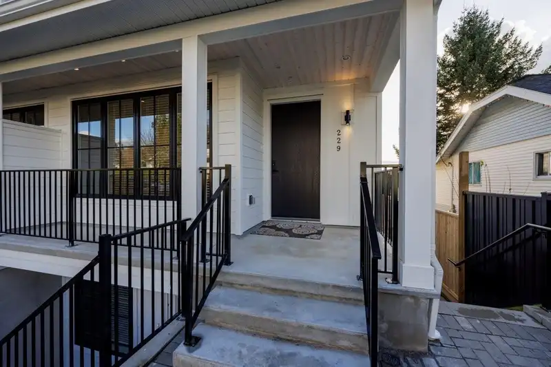 229 E 22ND STREET - photo 4 of 36