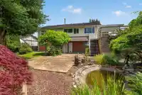 4351 48A STREET - thumbnail 3