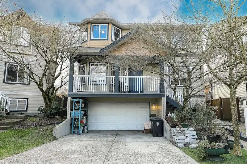 20526 66A AVENUE - photo 1 of 40