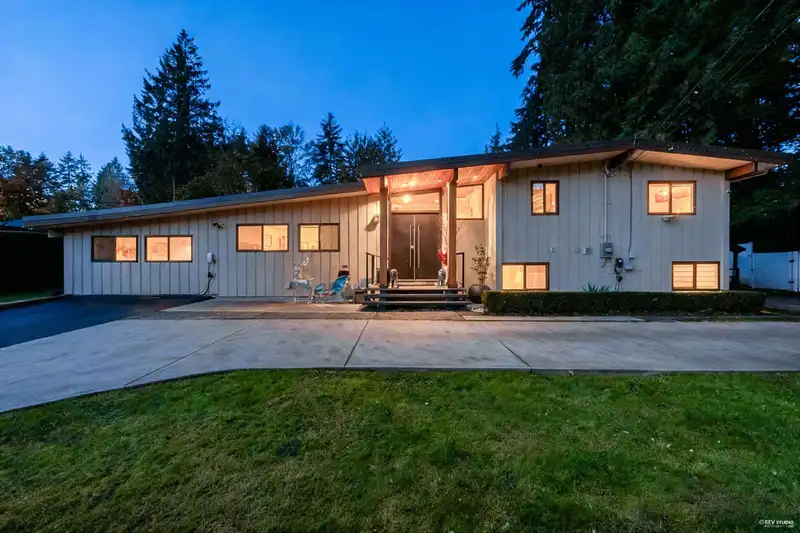 475 NEWLANDS ROAD - photo 1 of 31