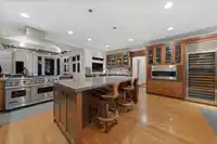 4742 DRUMMOND DRIVE - thumbnail 4
