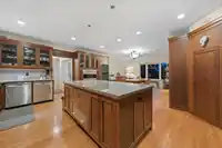 4742 DRUMMOND DRIVE - thumbnail 5