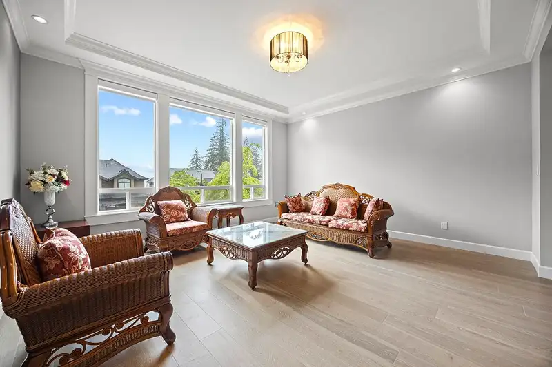 3483 WALES AVENUE - photo 3 of 37