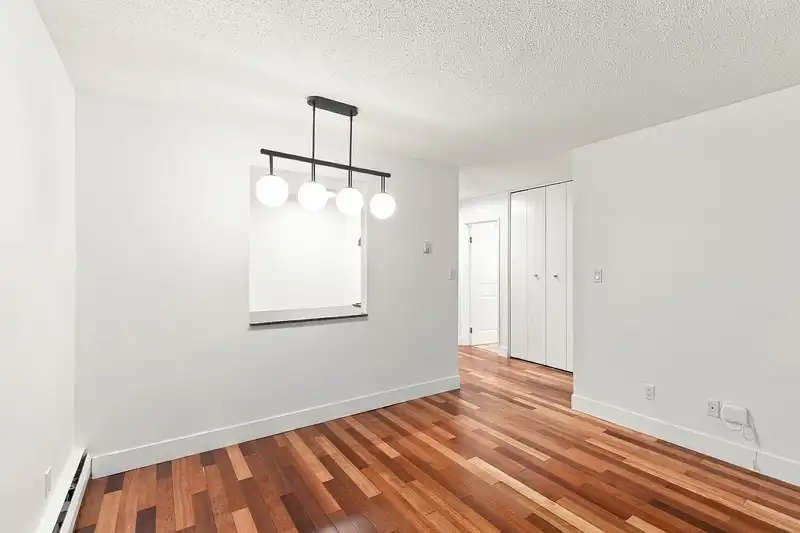 309 1710 W 13TH AVENUE - photo 4 of 27