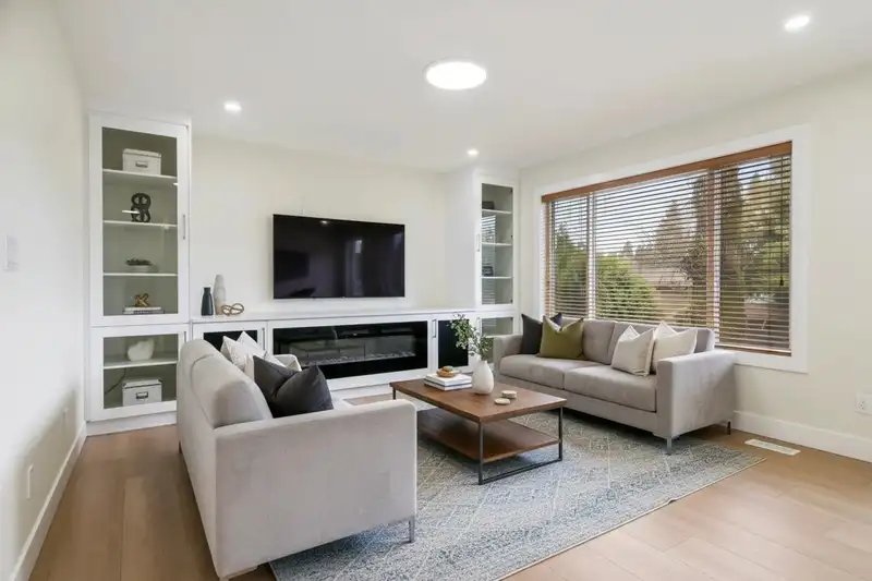 34630 IMMEL STREET - photo 3 of 19