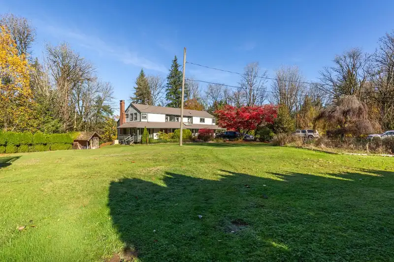 25339 76 AVENUE - photo 3 of 40