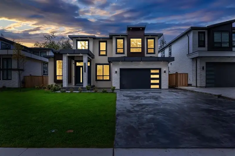 20232 27A AVENUE - photo 1 of 40
