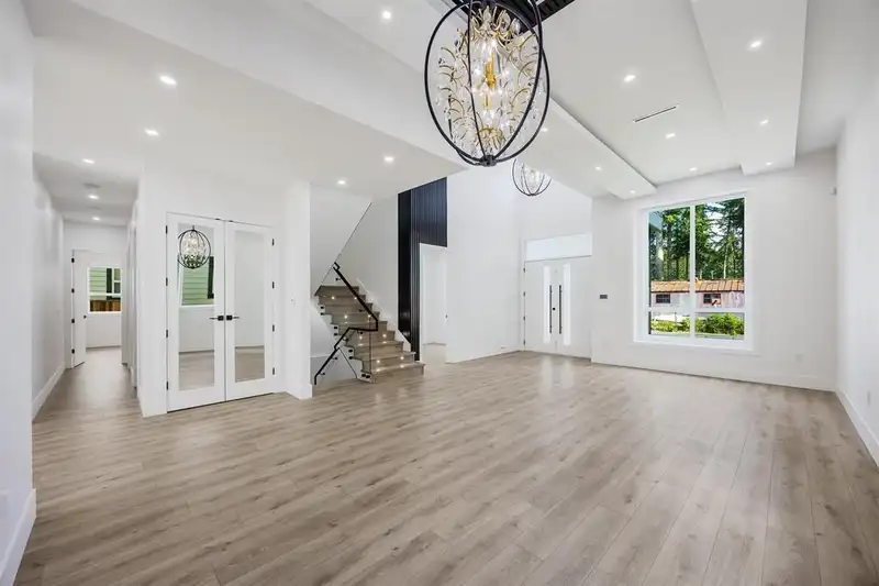 20232 27A AVENUE - photo 2 of 40