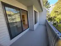 216 8400 ACKROYD ROAD - thumbnail 18