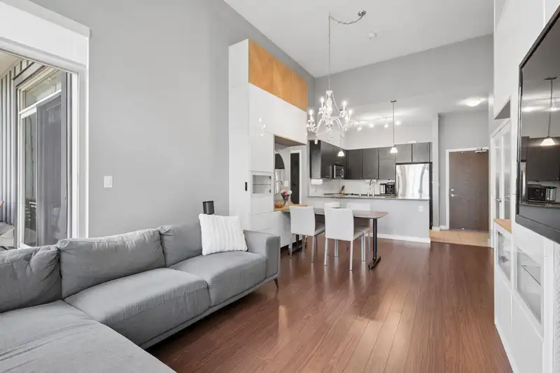 406 225 FRANCIS WAY - photo 4 of 40