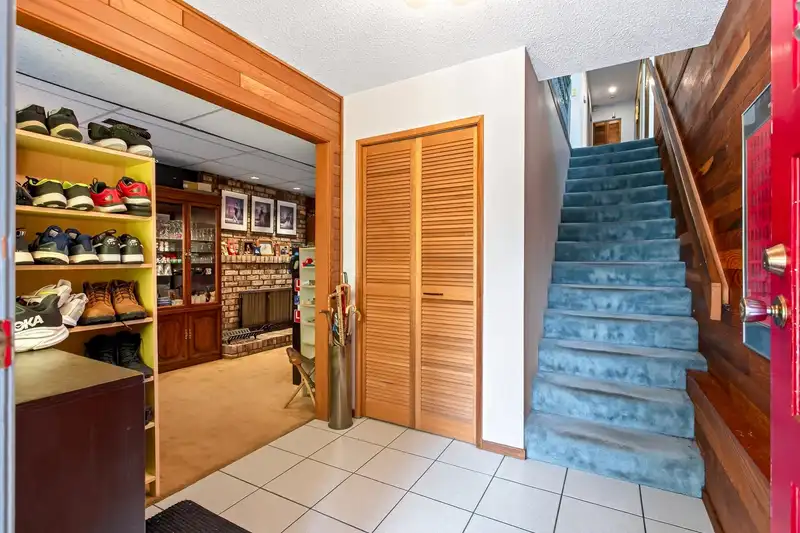 6610 TODERICK STREET - photo 4 of 39