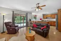 21050 YEOMANS CRESCENT - thumbnail 16