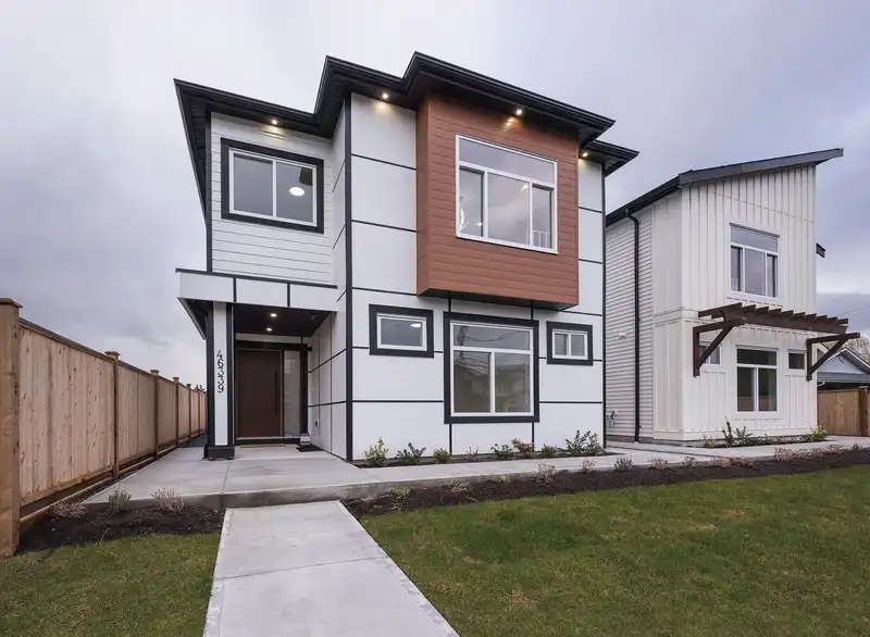 46339 MAPLE AVENUE - photo 2 of 36