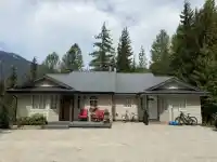 6266 EAGLE DRIVE - thumbnail 1
