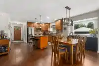 6266 EAGLE DRIVE - thumbnail 2