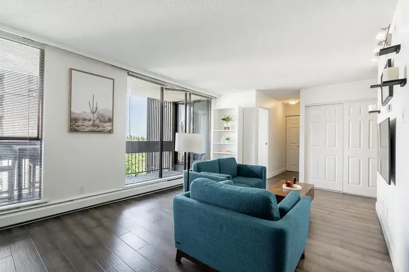 902 4105 IMPERIAL STREET - photo 3 of 34