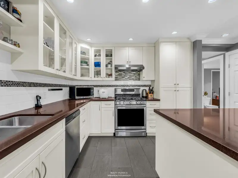 7170 HECATE PLACE - photo 4 of 38