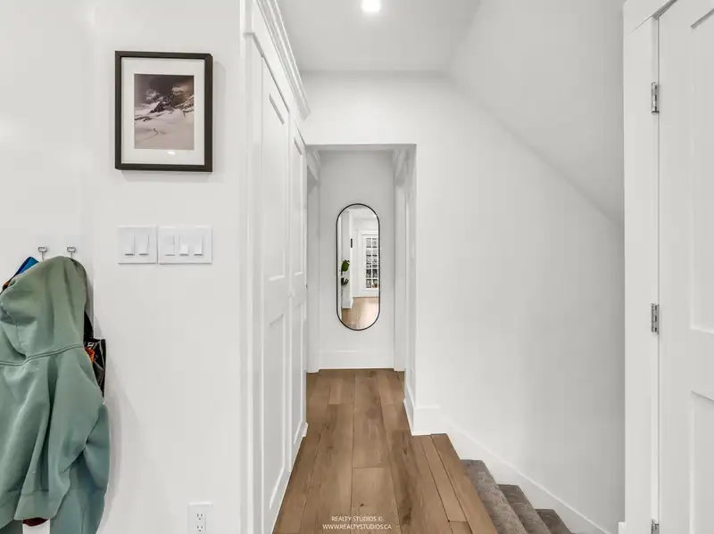 354 W 15TH AVENUE - photo 2 of 37