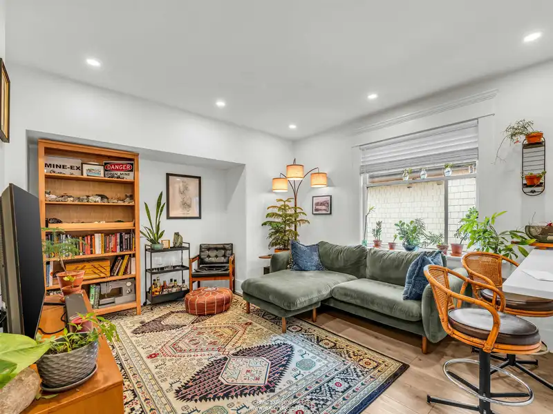 354 W 15TH AVENUE - photo 3 of 37