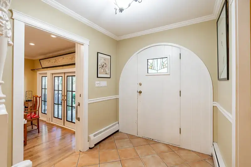 4346 CAPILANO ROAD - photo 3 of 25