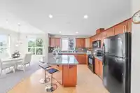 308 5430 201 STREET - thumbnail 6