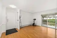 36 2938 TRAFALGAR STREET - thumbnail 4