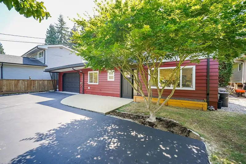 10993 MCADAM ROAD - photo 3 of 26