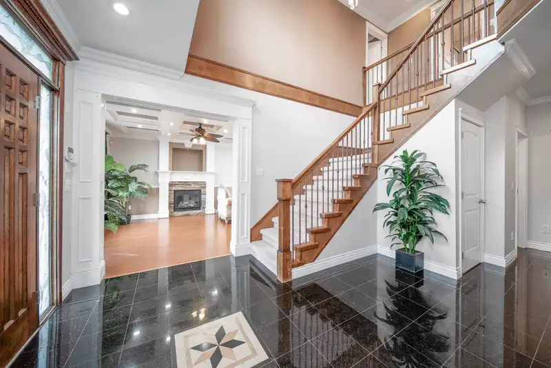 6391 NEVILLE STREET - photo 3 of 40
