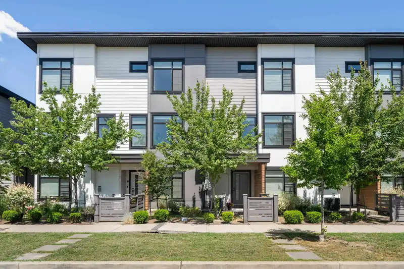 6 7127 193A STREET - photo 1 of 36