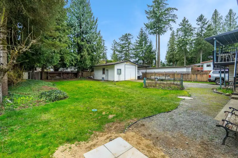20380 42A AVENUE - photo 3 of 40