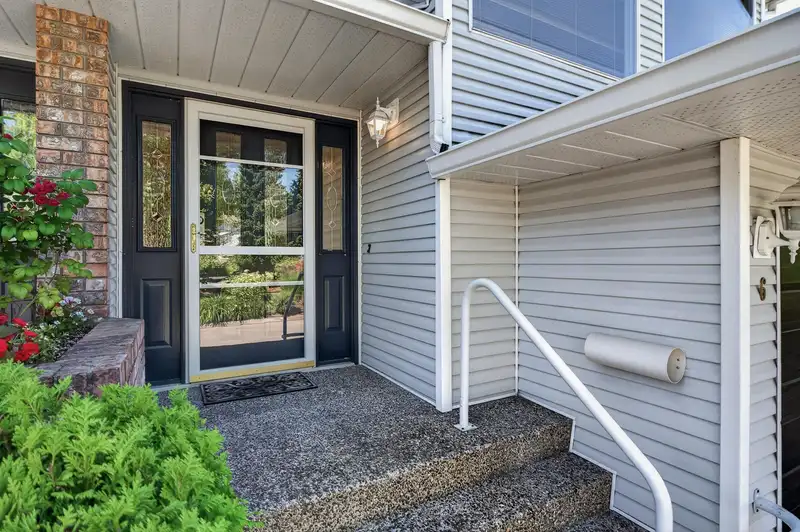 6 16363 85 AVENUE - photo 3 of 40