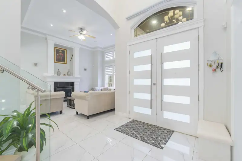 6168 126 STREET - photo 3 of 30
