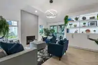1102 STRATHAVEN DRIVE - thumbnail 1