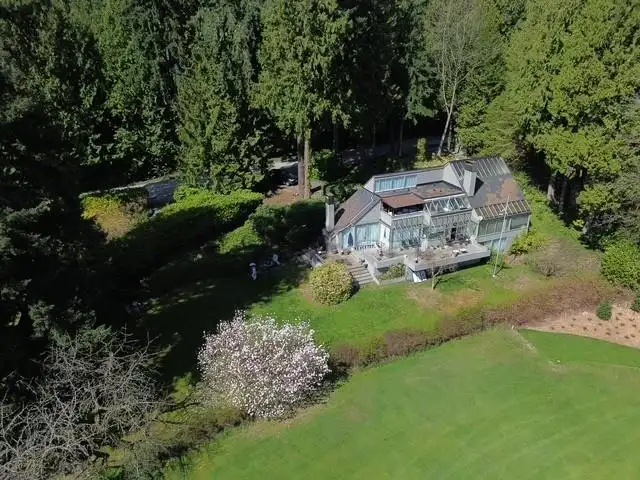 460 SOUTHBOROUGH DRIVE - photo 1 of 19