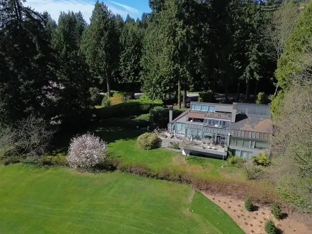 460 SOUTHBOROUGH DRIVE - photo 2 of 19