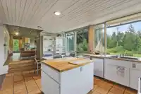 460 SOUTHBOROUGH DRIVE - thumbnail 16