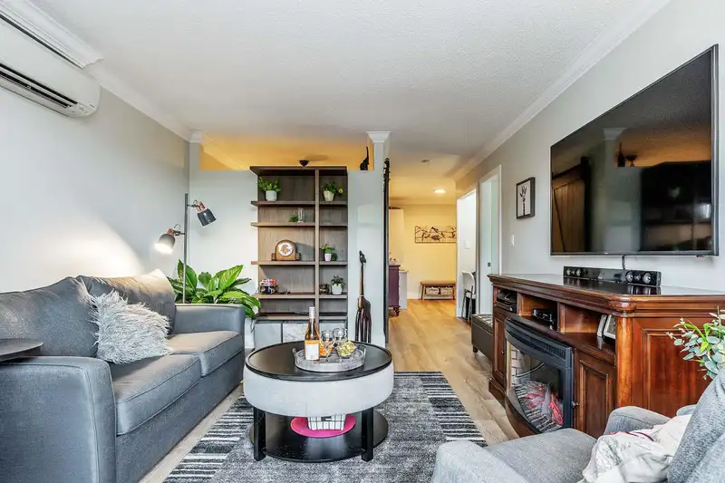 203 17661 58A AVENUE - photo 4 of 27