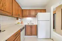 302 2320 TRINITY STREET - thumbnail 10